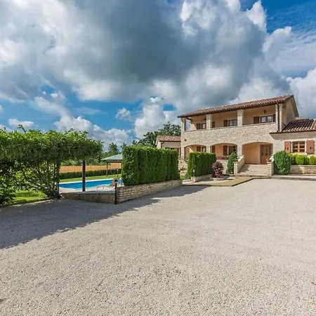 Vernier With Private Pool And Jacuzzi Villa *