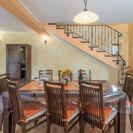 Vernier With Private Pool And Jacuzzi *