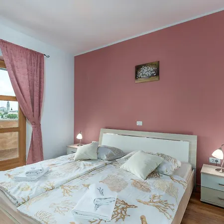 Vernier With Private Pool And Jacuzzi * Kringa