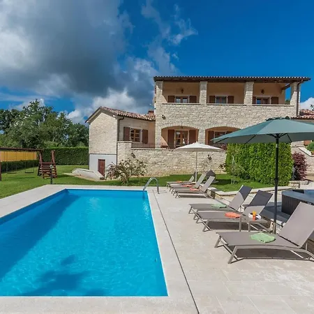 Vernier With Private Pool And Jacuzzi Villa Kringa