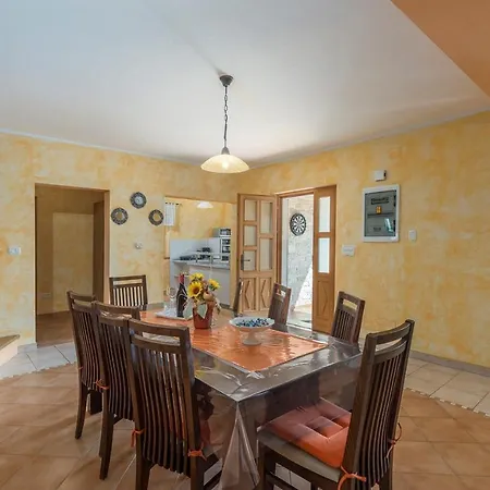 Vernier With Private Pool And Jacuzzi *