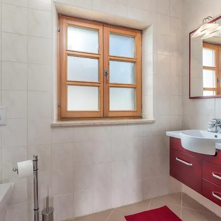 Vernier With Private Pool And Jacuzzi Villa Kringa