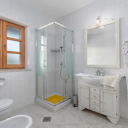 Villa Vernier With Private Pool And Jacuzzi *