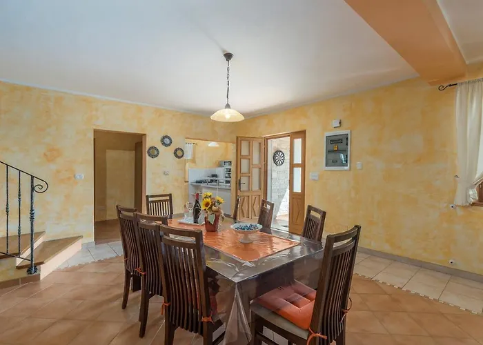 Vernier With Private Pool And Jacuzzi *